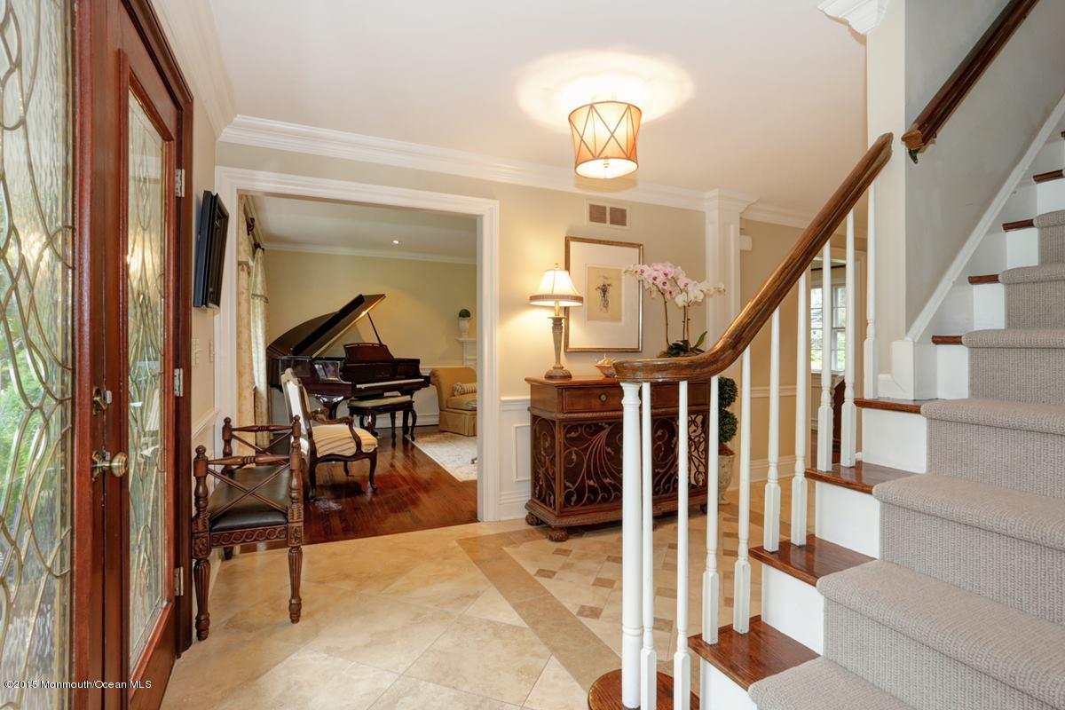 26 Tall Timber Road Middletown, NJ 07748 - Photo 7 of 40 foyer1_1200