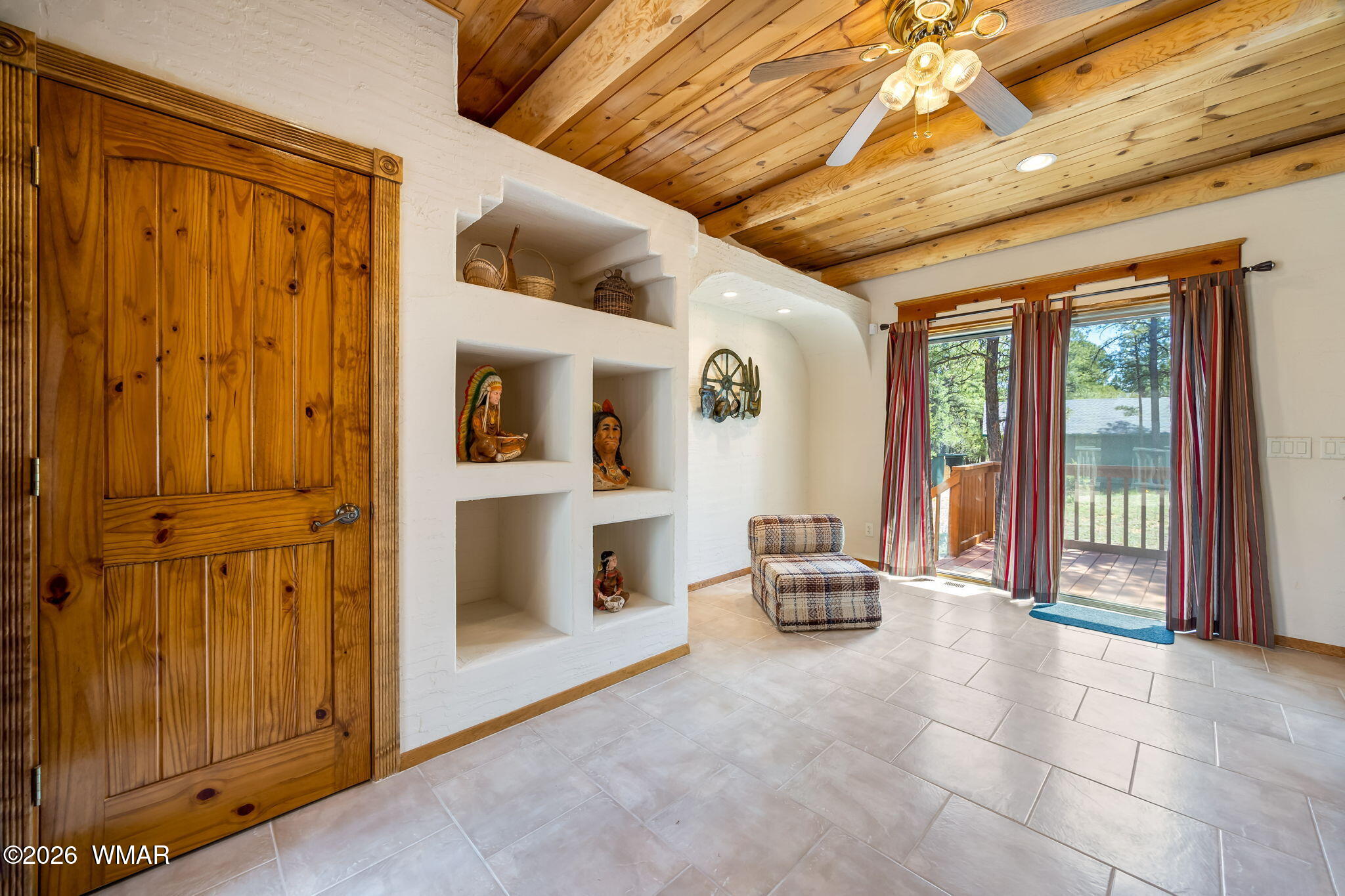 2937 Ransack Road Overgaard, AZ 85933 - Photo 11 of 34 a living room with furniture