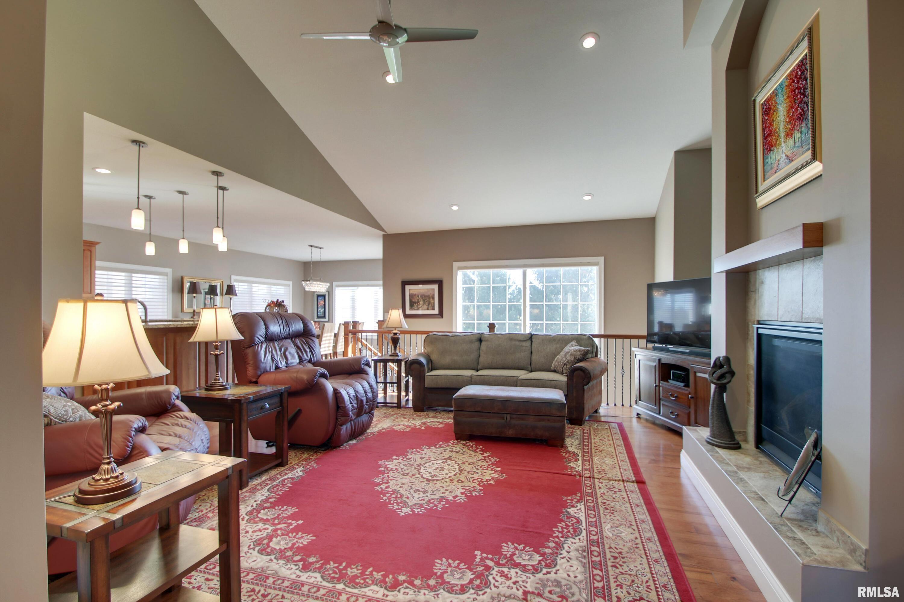 1707 South 47th Street Quincy, IL 62305 - Photo 5 of 28