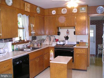 245 Long Road Hershey, PA 17033 - Photo 6 of 12 Gallery Image 6