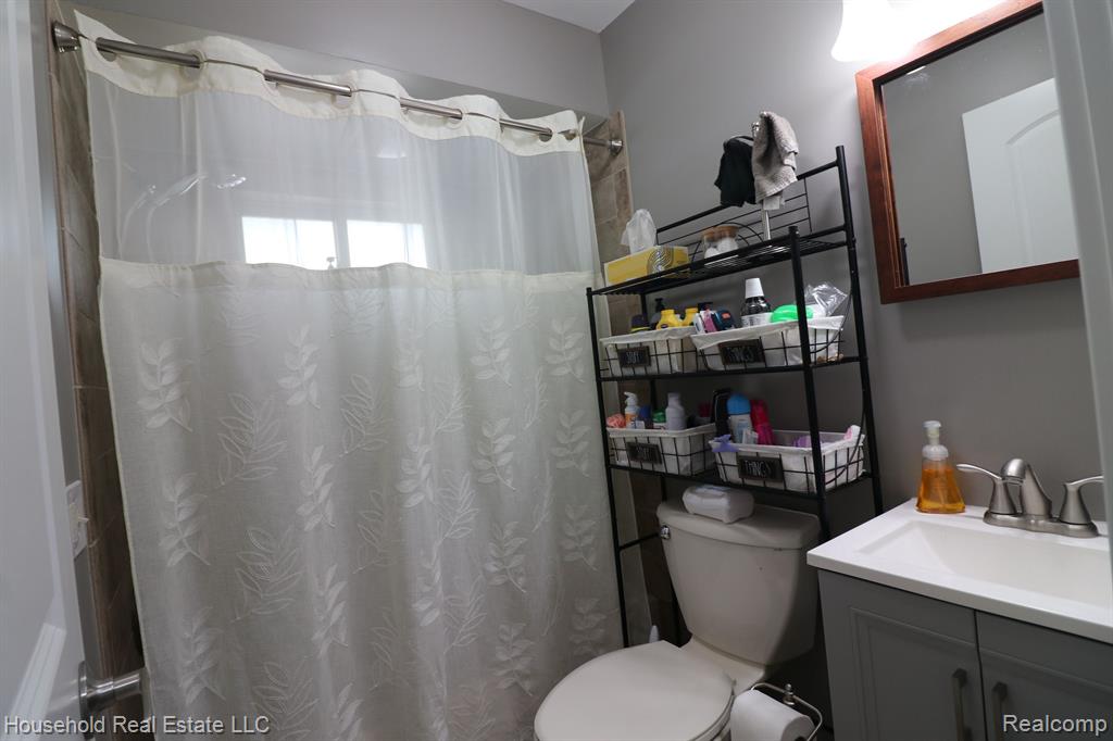 225 Croswell Street Romeo, MI 48065 - Photo 8 of 21