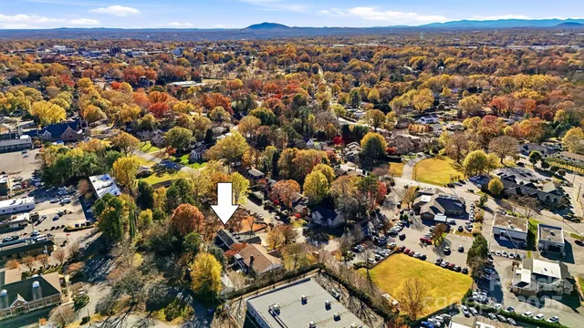 $399,900 | 1042 1st Street Northeast, Hickory, NC 28601
