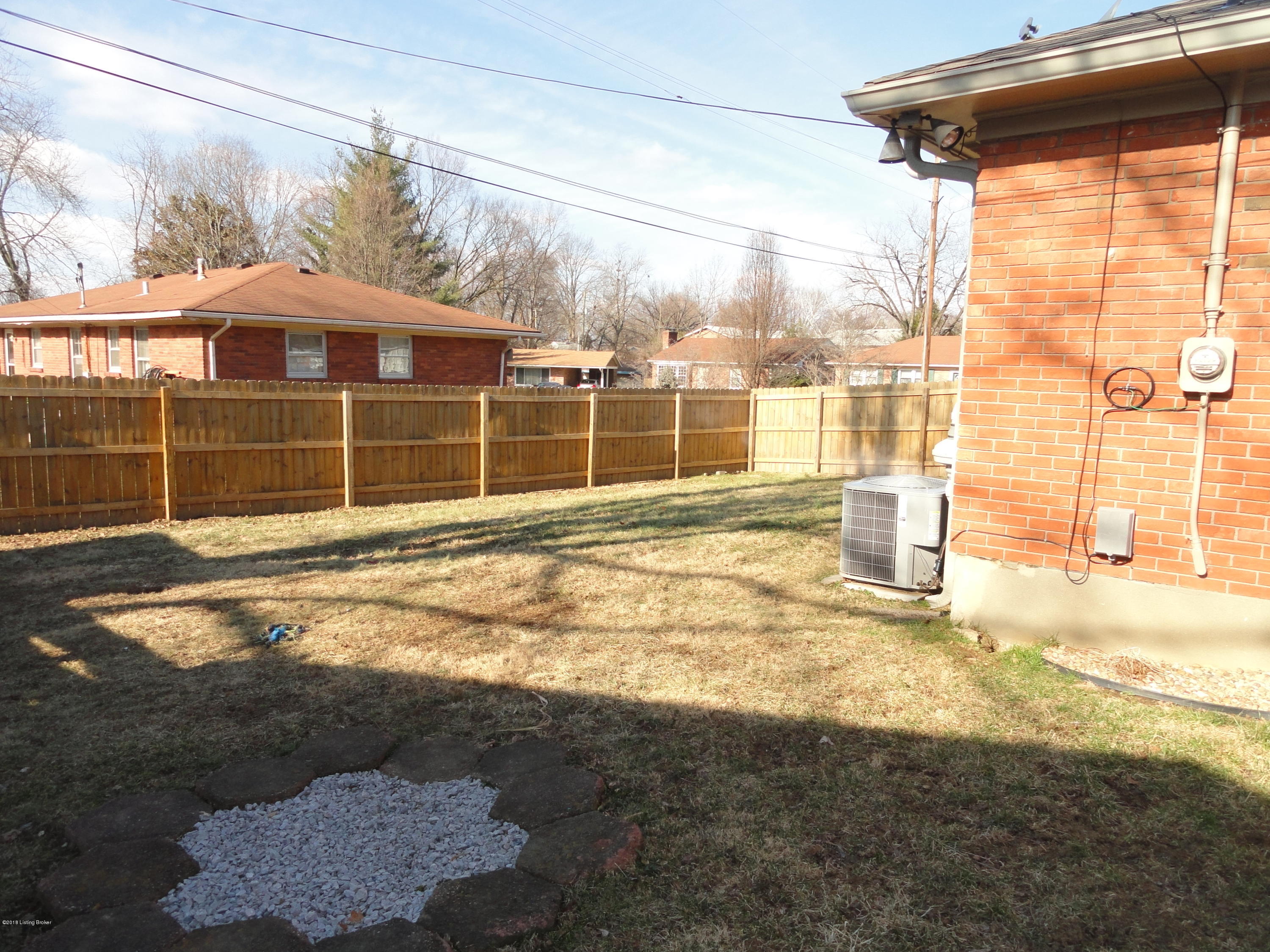 3729 Chatham Road Louisville, KY 40218 - Photo 28 of 29 DSC03886