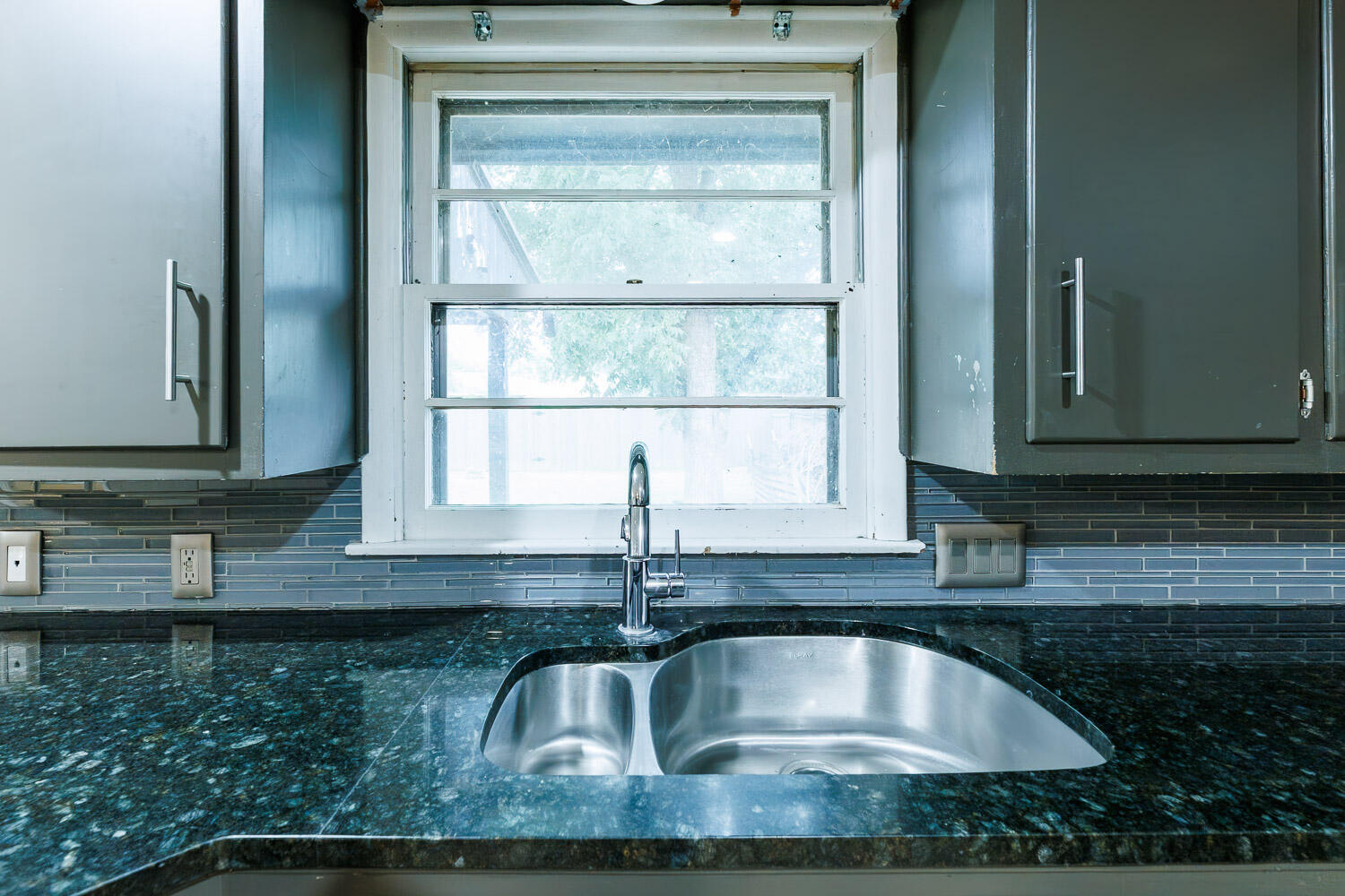 3515 36th Street Lubbock, TX 79413 - Photo 31 of 63 3515 36th-24