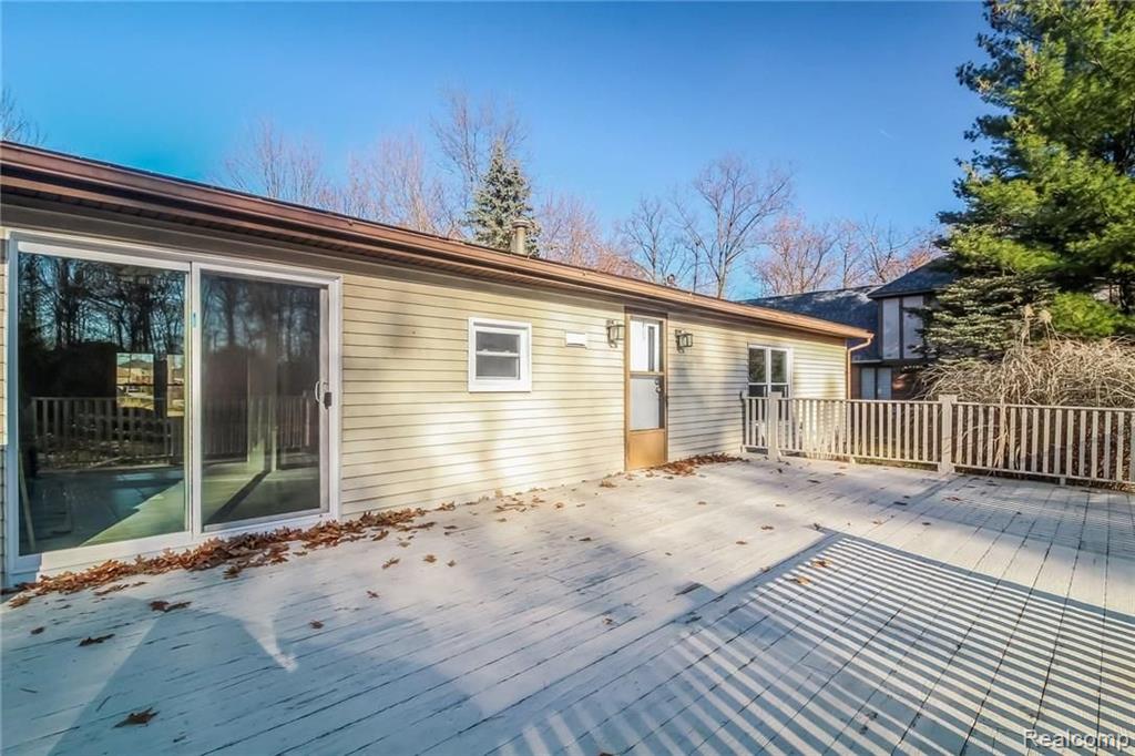 3452 Hazelton Avenue Rochester Hills, MI 48307 - Photo 16 of 23