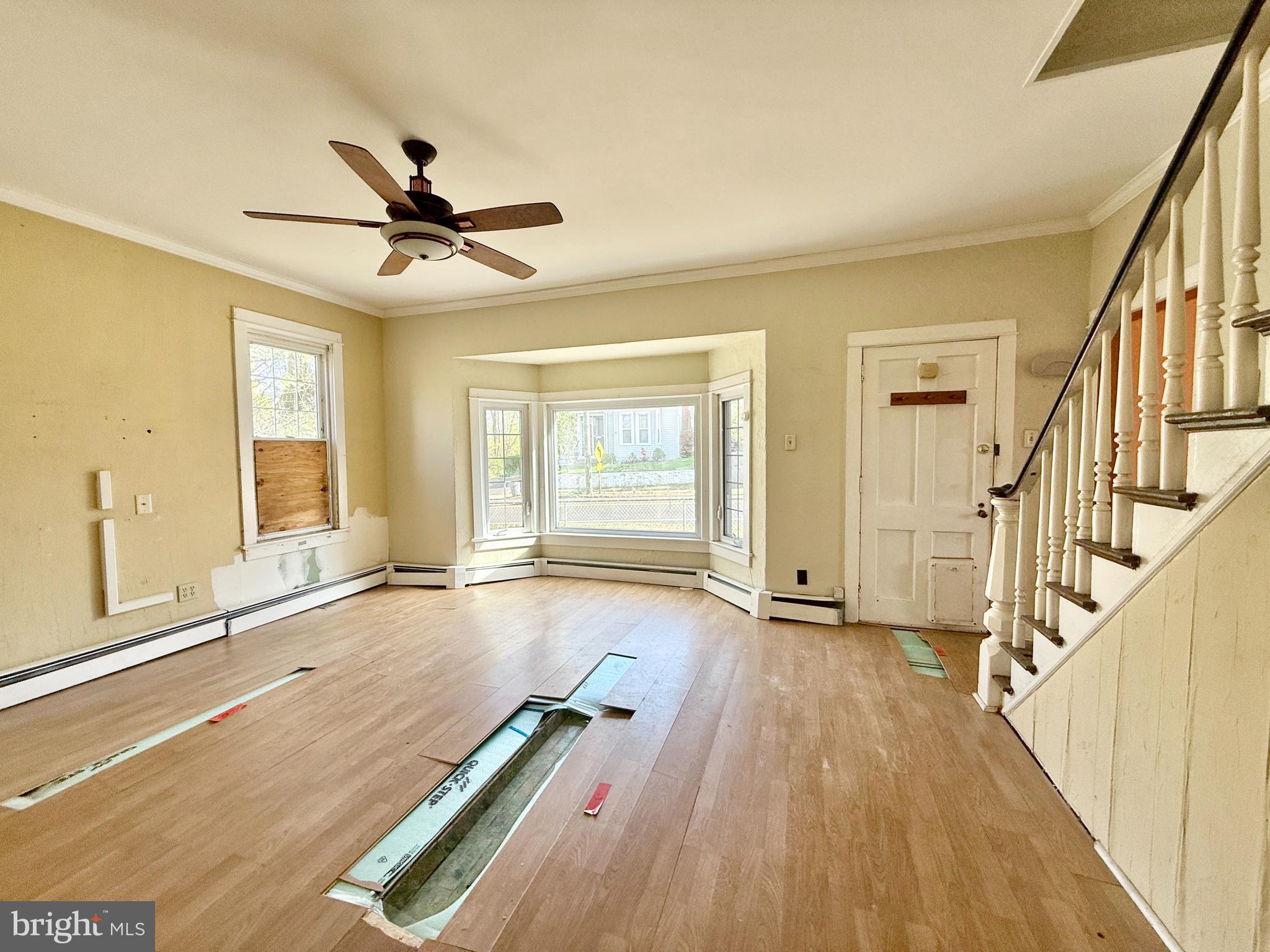 220 Berlin Road Clementon, NJ 08021 - Photo 9 of 13 Family room