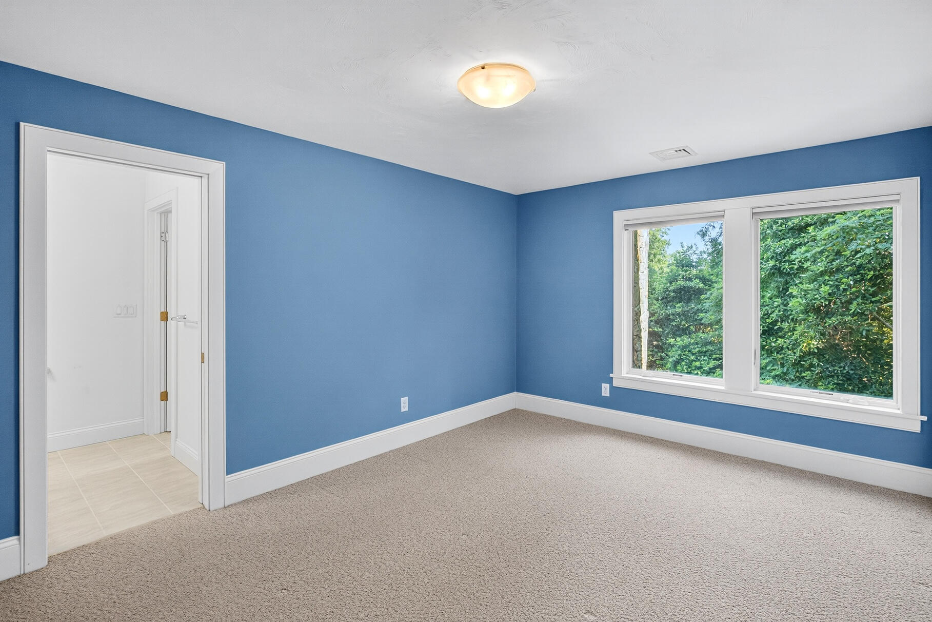 234 Cairn Ridge Road East Falmouth, MA 02536 - Photo 18 of 41 a view of an empty room with a window
