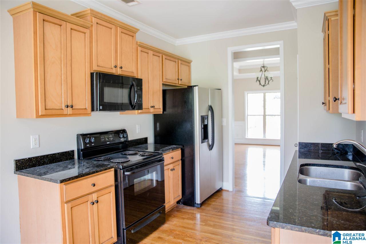 8104 Weatherstone Circle Bessemer, AL 35022 - Photo 4 of 34