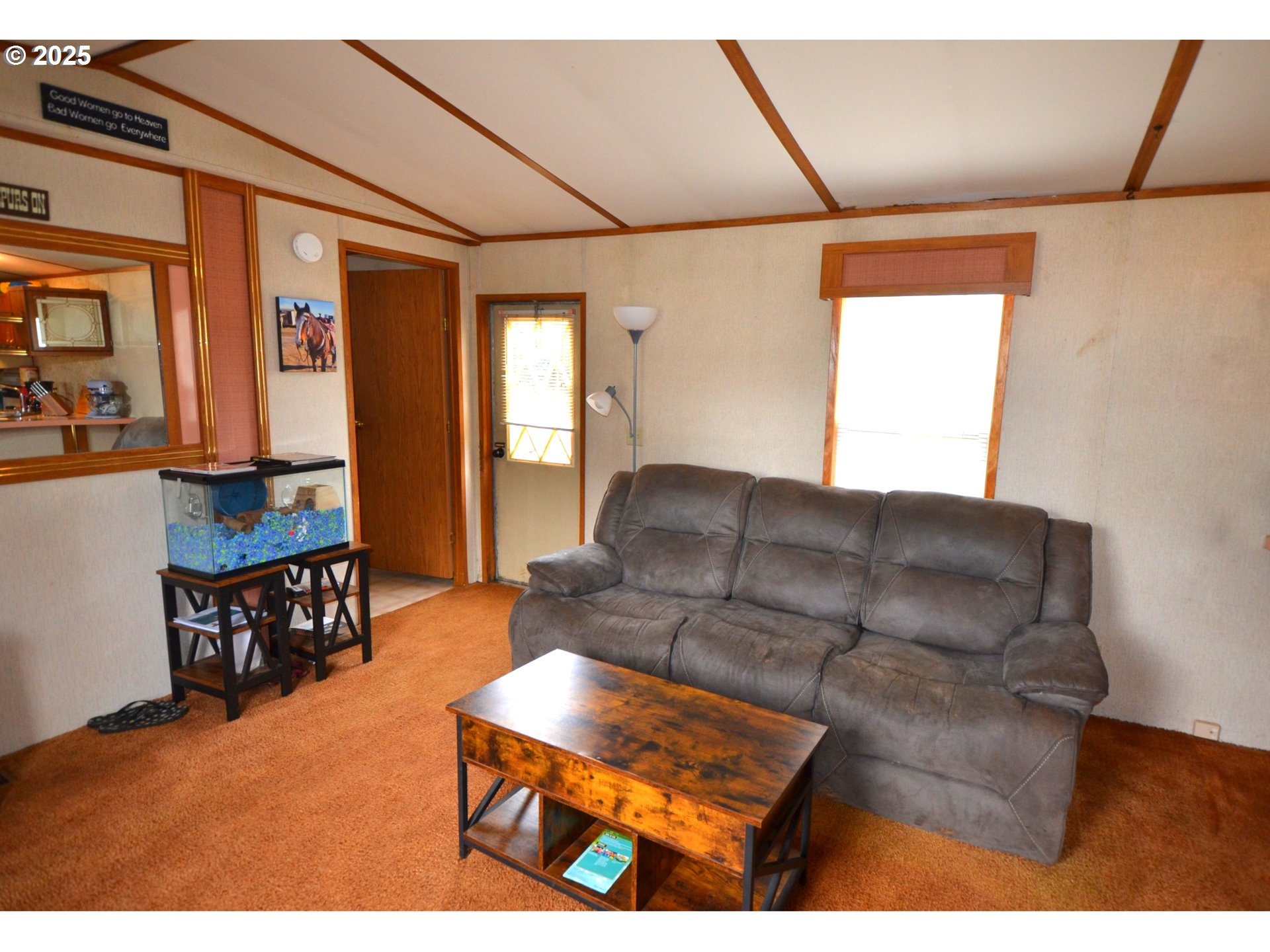 37800 Southeast Coupland Road Estacada, OR 97023 - Photo 3 of 13 Living Room