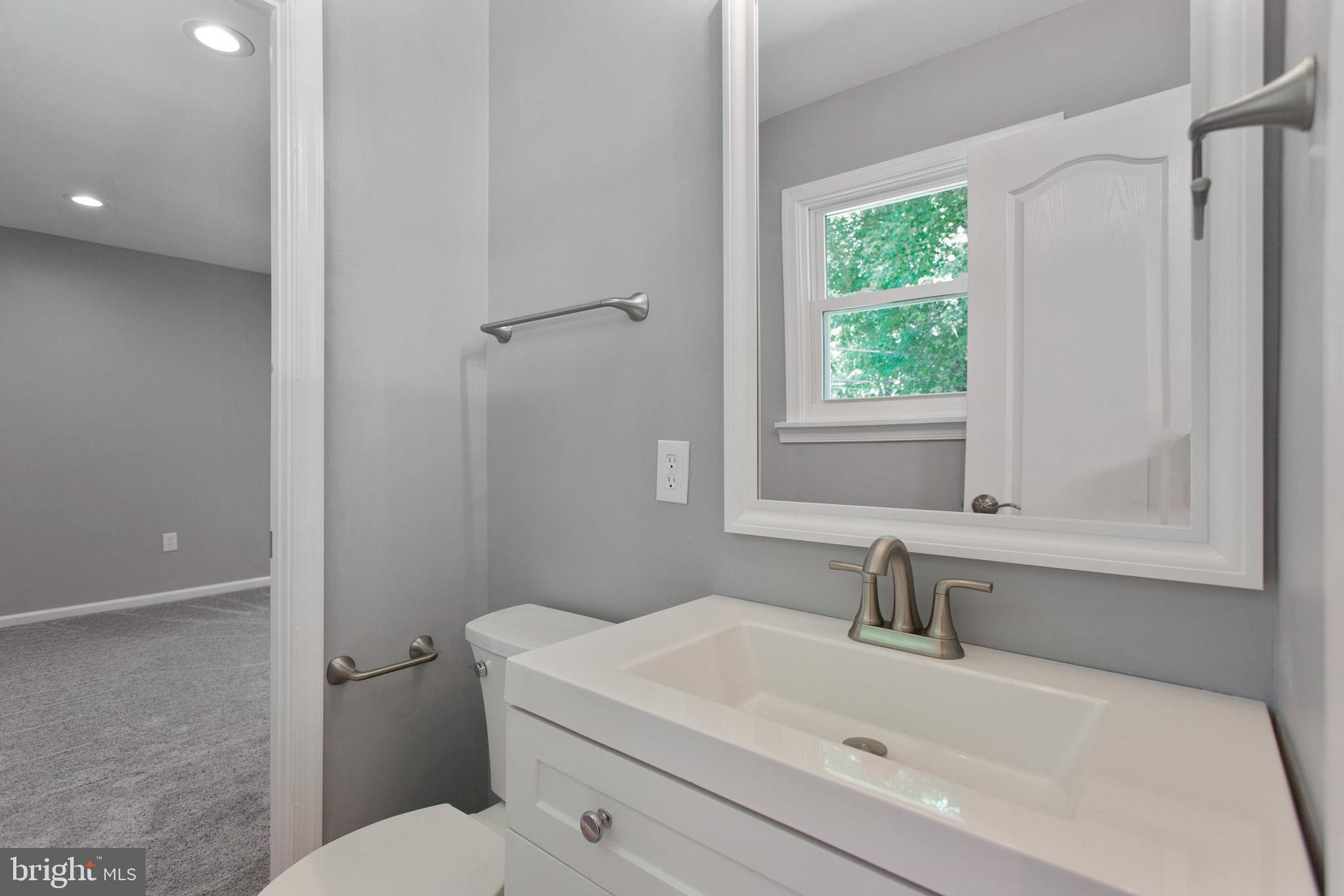 330 Timber Grove Road Reisterstown, MD 21136 - Photo 19 of 44 Master 1/2 Bath