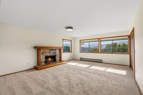 $2,100,000 | 31485 Vía Las Rosas, Carmel Valley, CA 93924