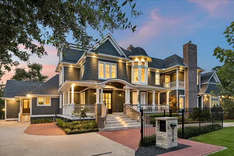 $3,675,000 | 7818 Bellewood Drive, Houston, TX 77055