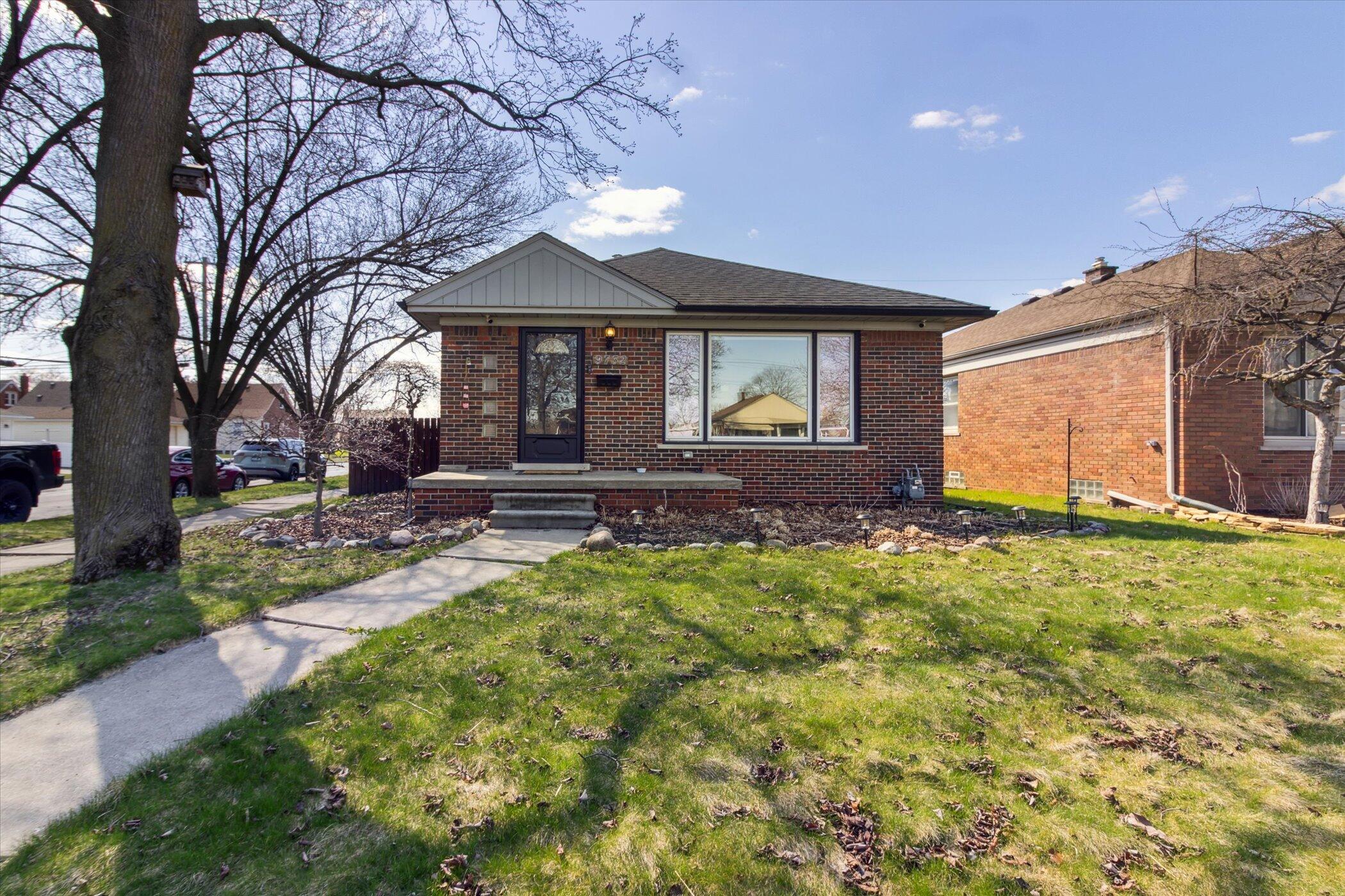 03-9732-Rosedale-Blvd-Allen-Park-MI-4810