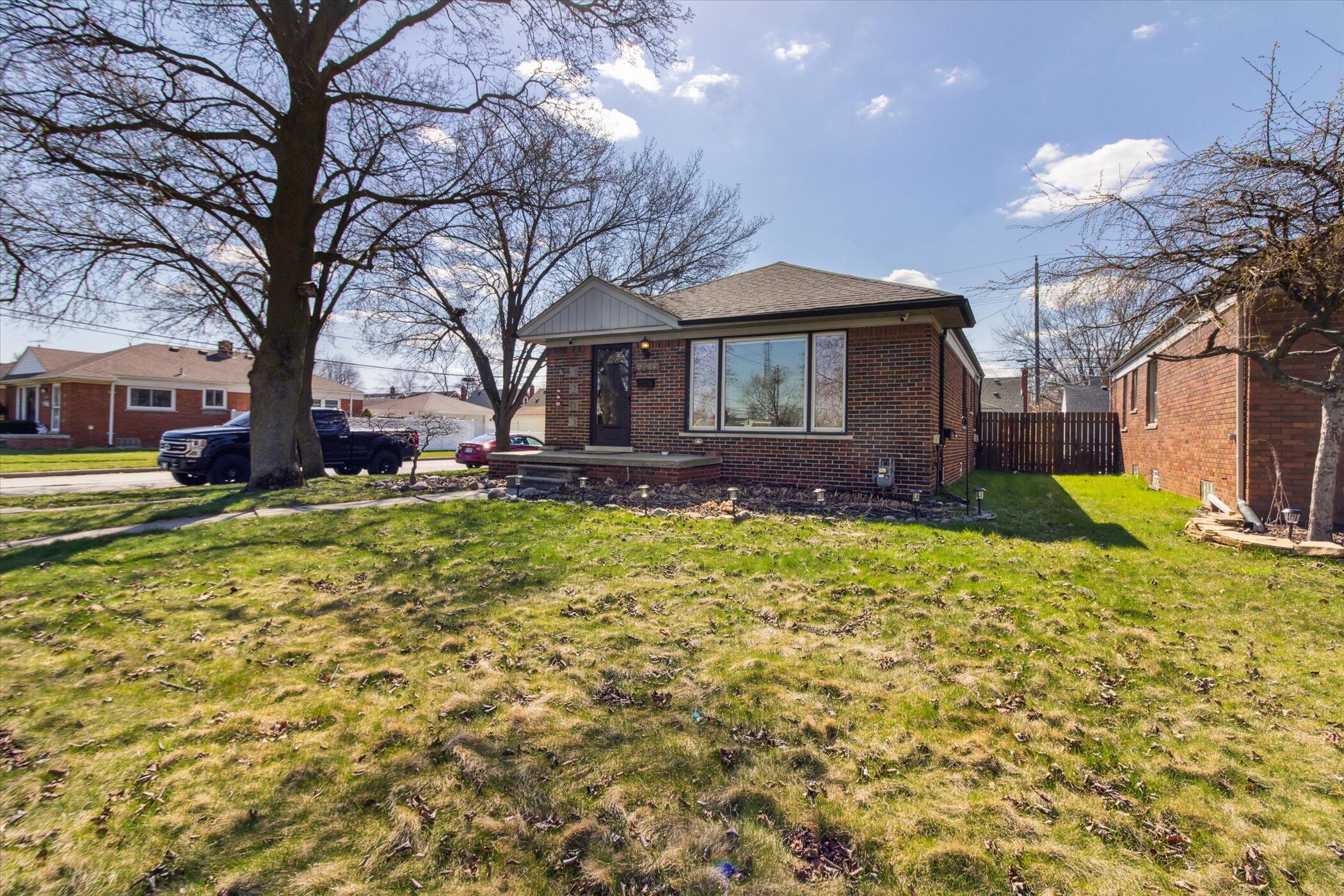 04-9732-Rosedale-Blvd-Allen-Park-MI-4810