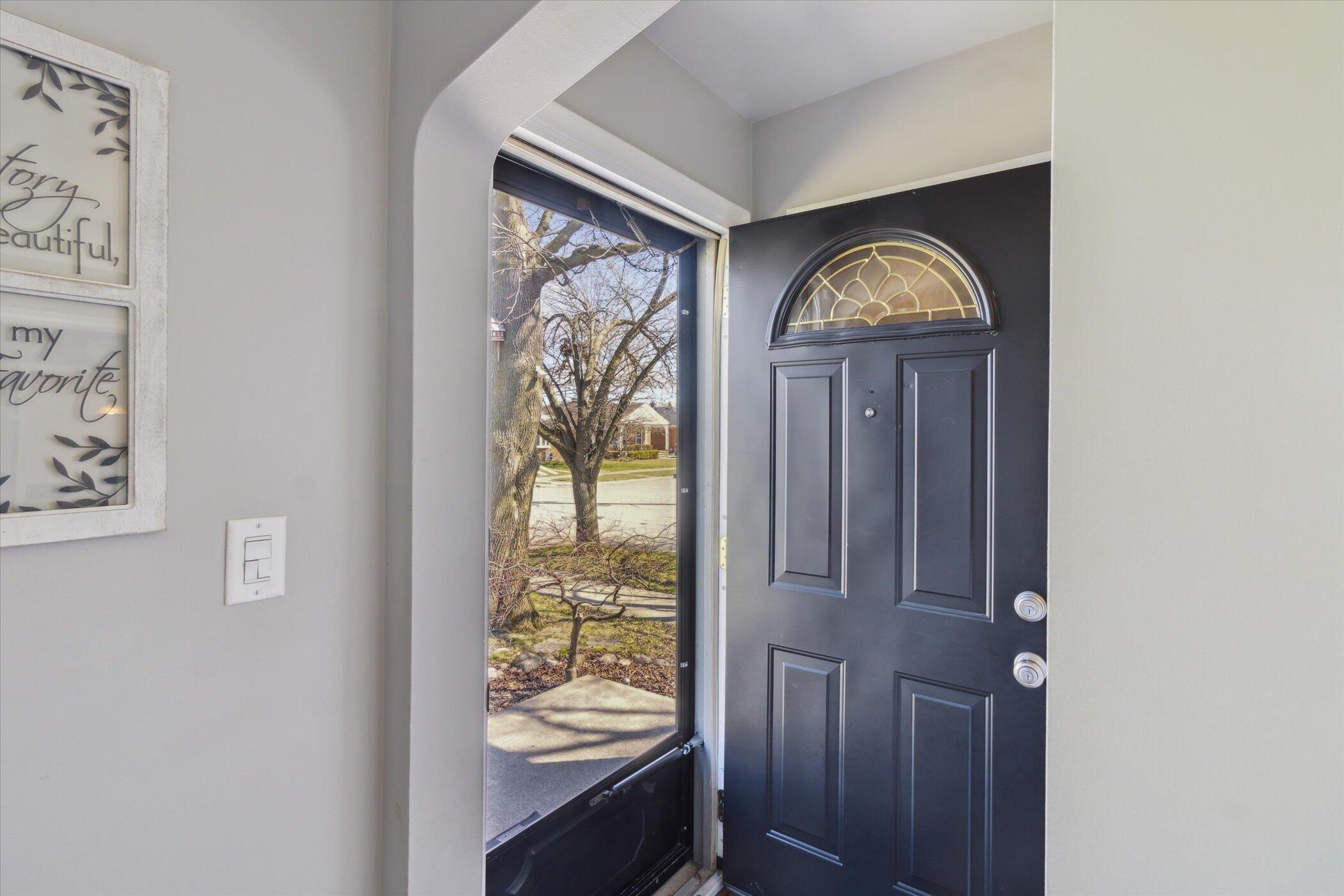 06-9732-Rosedale-Blvd-Allen-Park-MI-4810