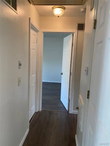 $2,000 | 1433 Kew Gardens Drive, Florissant, MO 63031