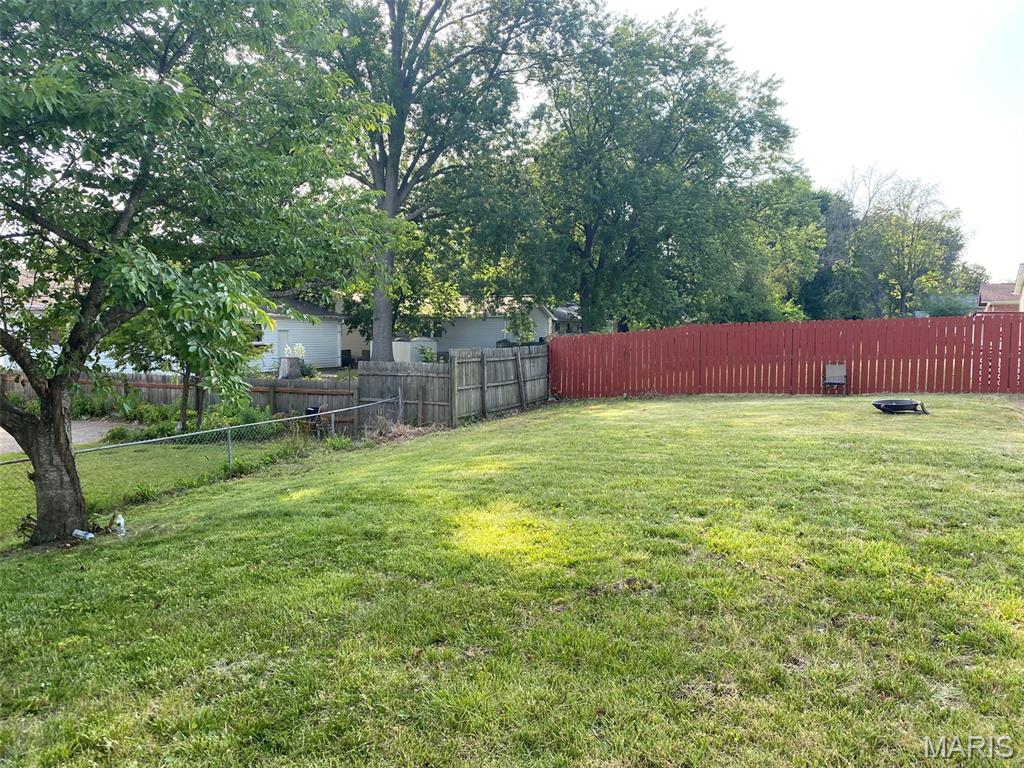 1433 Kew Gardens Drive Florissant, MO 63031 - Photo 17 of 17