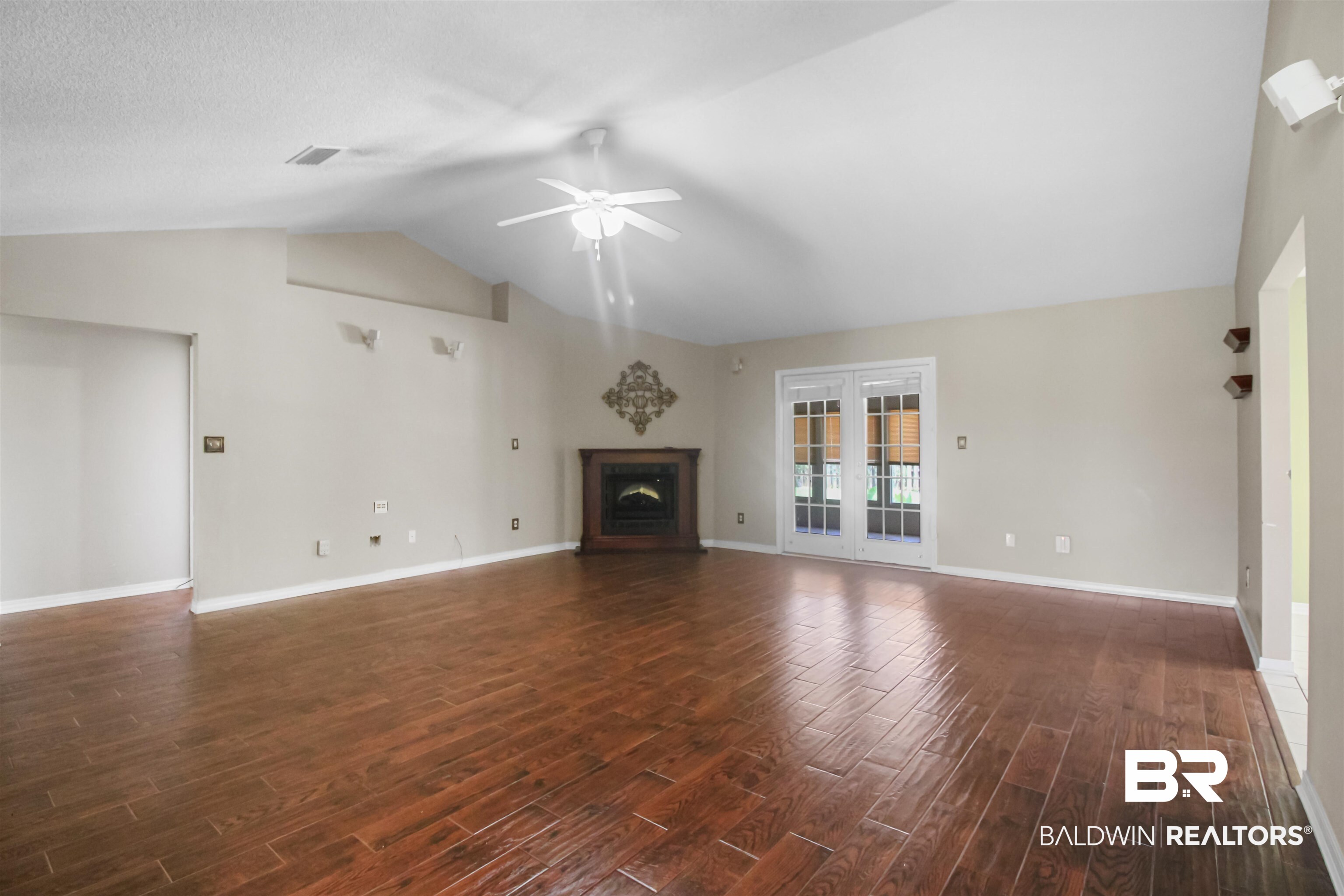 412 Collinwood Loop Foley, AL 36535 - Photo 17 of 23 High vaulted ceiling