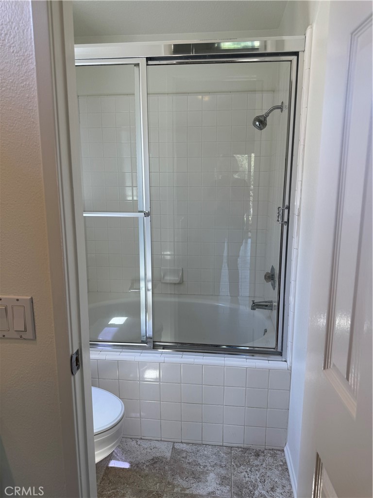 125 Pasto Rico Rancho Santa Margarita, CA 92688 - Photo 13 of 14 a bathroom with a shower
