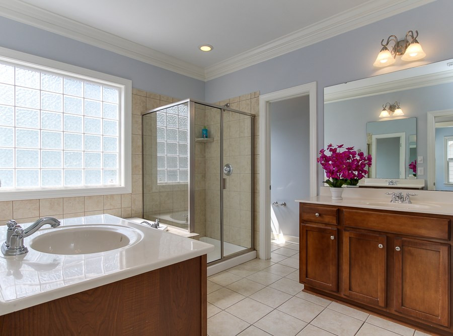 2249 Dunlin Lane Raleigh, NC 27614 - Photo 13 of 23 Master Spa Bath Has A Separate Tub And Shower. Master Bath/Spa