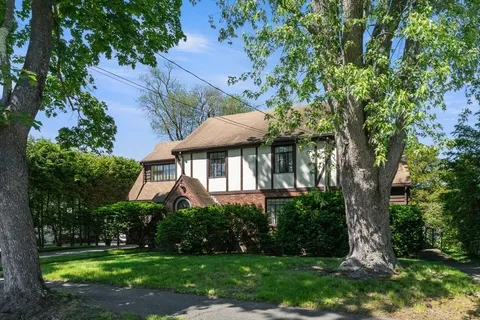 $1,375,000 | 21 Whittlesey Road, Newton, MA 02459