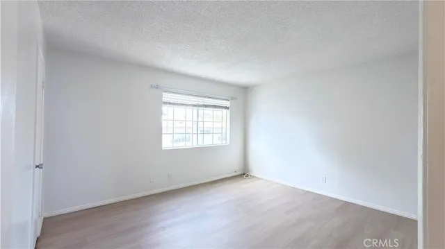 $342,500 | 20930 Parthenia Street, Unit 216, Canoga Park, CA 91304