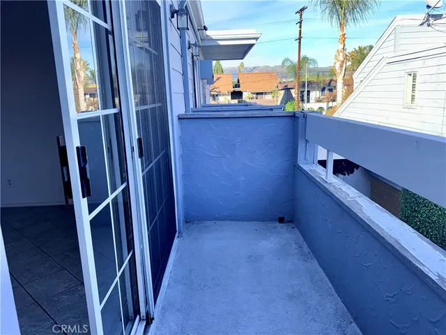 $342,500 | 20930 Parthenia Street, Unit 216, Canoga Park, CA 91304