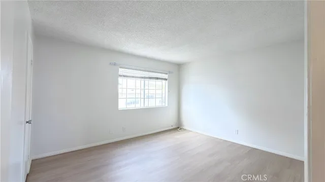 $342,500 | 20930 Parthenia Street, Unit 216, Canoga Park, CA 91304