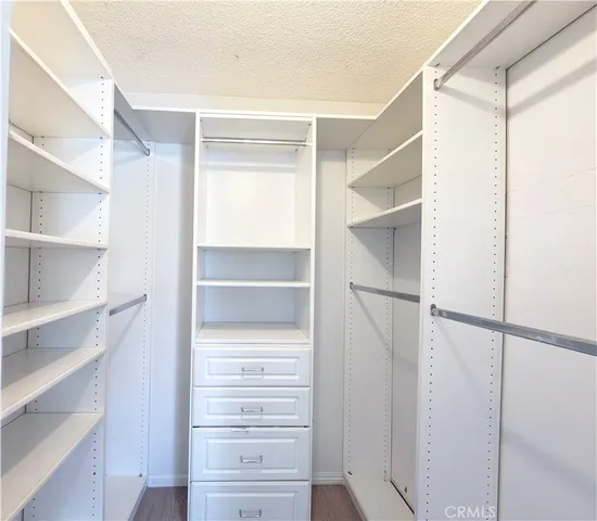 $342,500 | 20930 Parthenia Street, Unit 216, Canoga Park, CA 91304