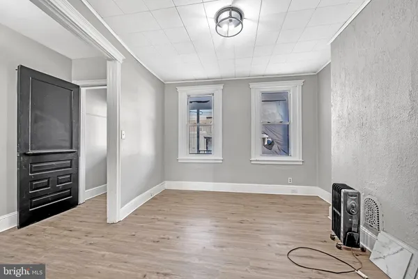 $2,100 | 25 Adella Avenue, Hamilton, NJ 08609