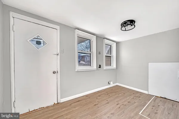 $2,100 | 25 Adella Avenue, Hamilton, NJ 08609