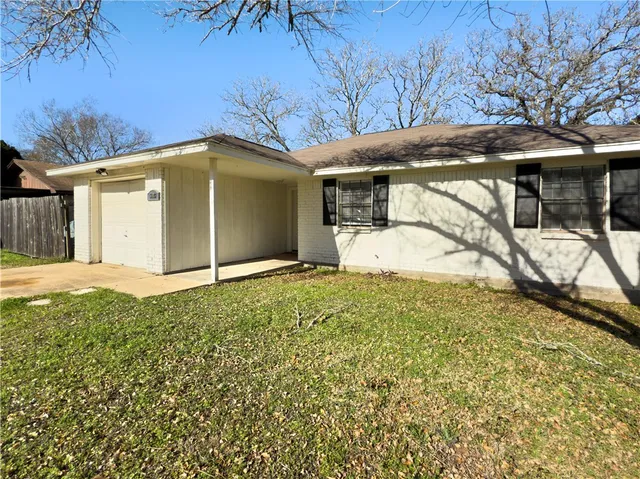 $1,600 | 3003 Highwood Lane, Bryan, TX 77803