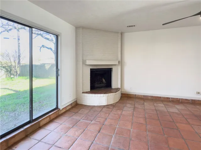 $1,600 | 3003 Highwood Lane, Bryan, TX 77803