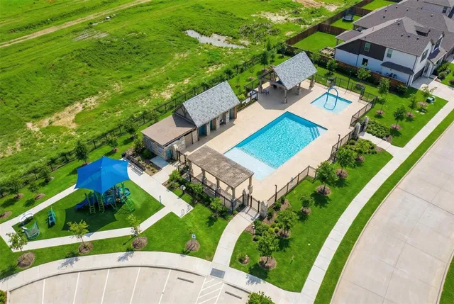 $550,000 | 2252 Knightsgate Road, Argyle, TX 76226