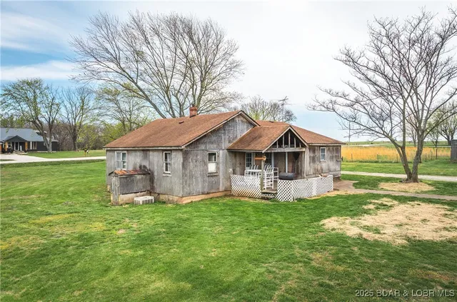 $270,000 | 273 State Highway 42, Dixon, MO 65459