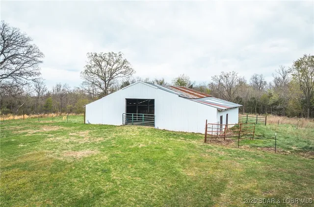 $270,000 | 273 State Highway 42, Dixon, MO 65459