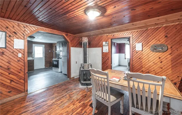 $270,000 | 273 State Highway 42, Dixon, MO 65459