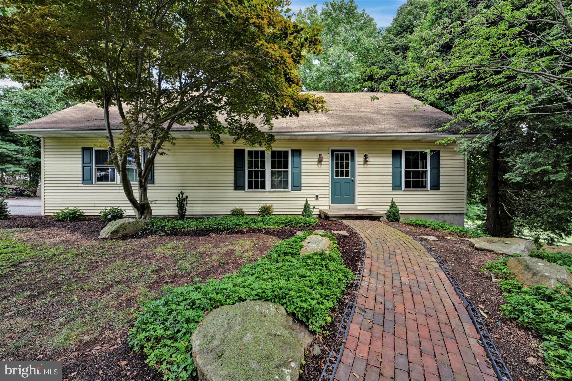 1163 Sportsman Road Robesonia, PA 19551 - Photo 14 of 55 Front