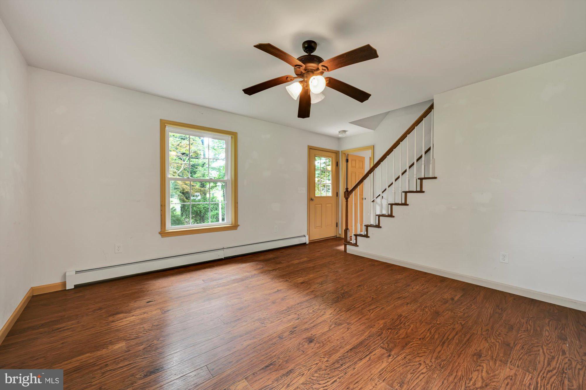1163 Sportsman Road Robesonia, PA 19551 - Photo 17 of 55 Living Room