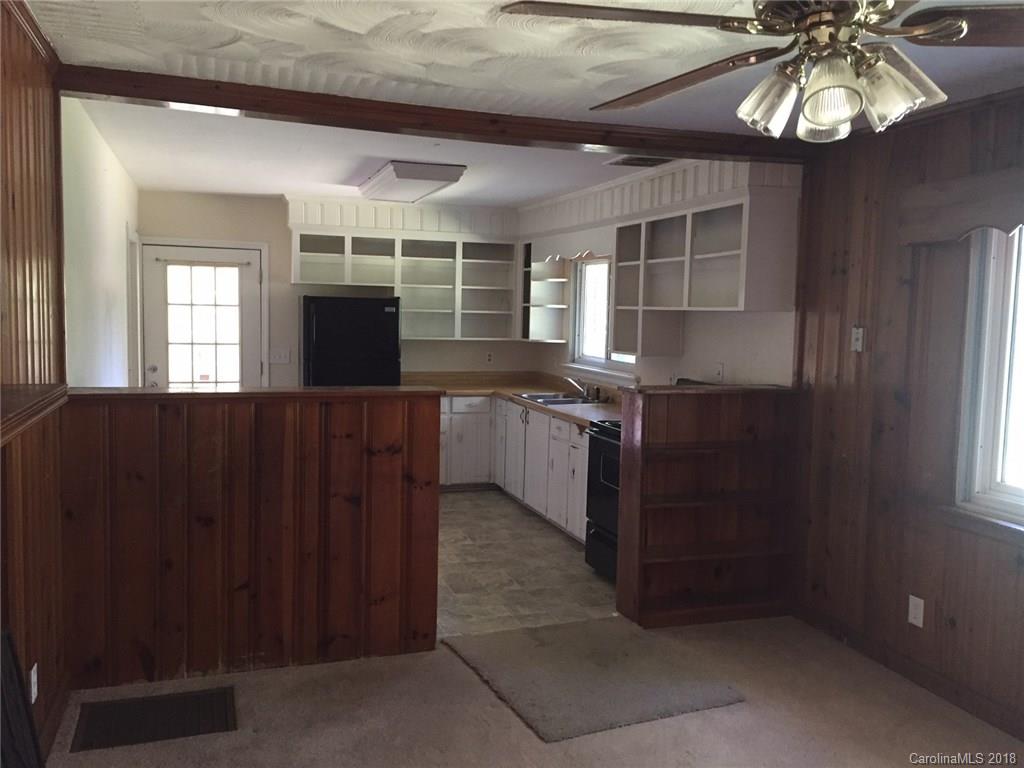 2524 Burkholder Road Charlotte, NC 28214 - Photo 3 of 9