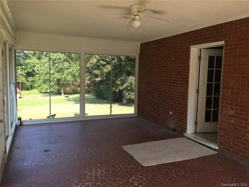 2524 Burkholder Road Charlotte, NC 28214 - Photo 6 of 9