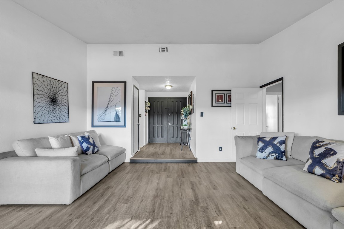 3435 Acorn Springs Lane Spring, TX 77389 - Photo 4 of 23 a living room with furniture and wooden floor