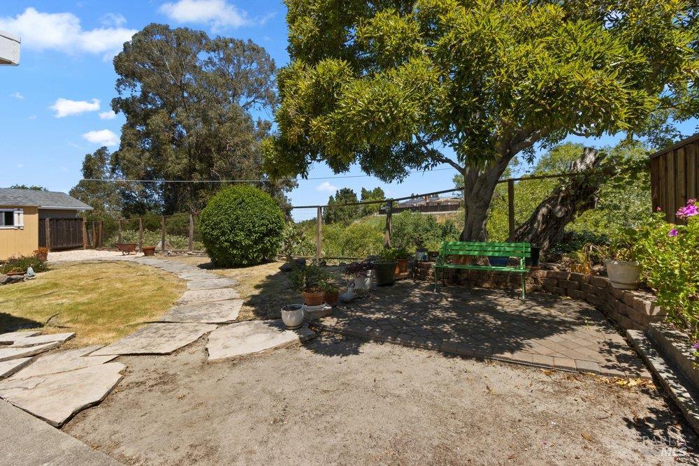 2560 Fraser Court Pinole, CA 94564 - Photo 25 of 31