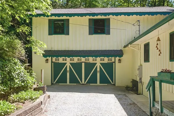 $450,000 | 46 Spartan Lane, Rabun Gap, GA 30568