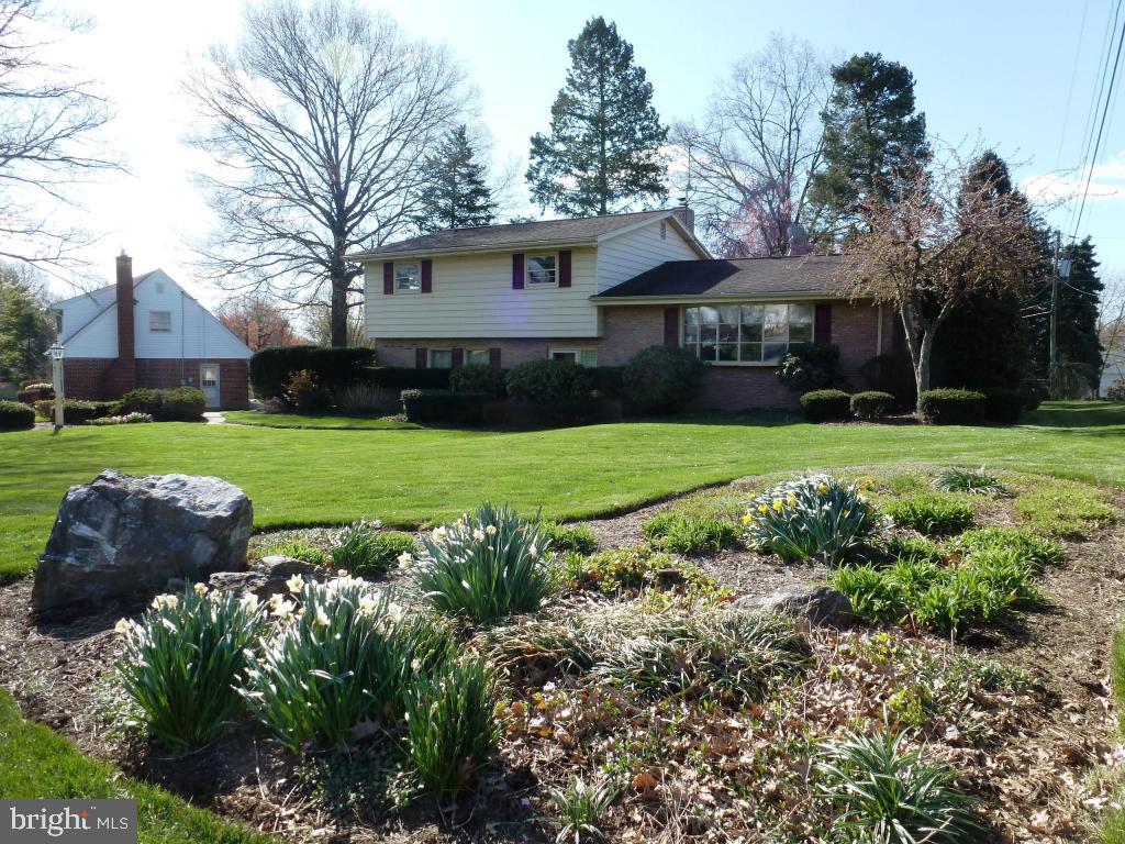 74 Ridge View Drive Leola, PA 17540 - Photo 1 of 32 Gallery Image 1
