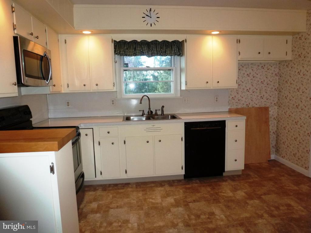 74 Ridge View Drive Leola, PA 17540 - Photo 8 of 32 Gallery Image 8