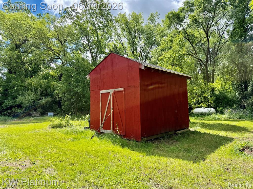 7815 Vincent Road Croswell, MI 48422 - Photo 16 of 20