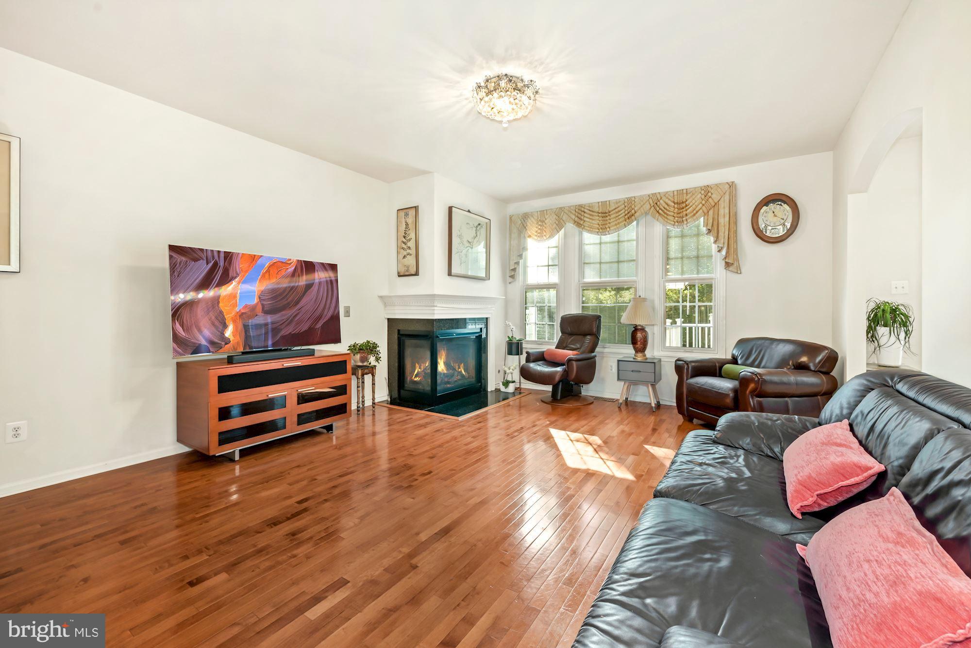 14 Cypress Point Road Mount Holly, NJ 08060 - Photo 4 of 20