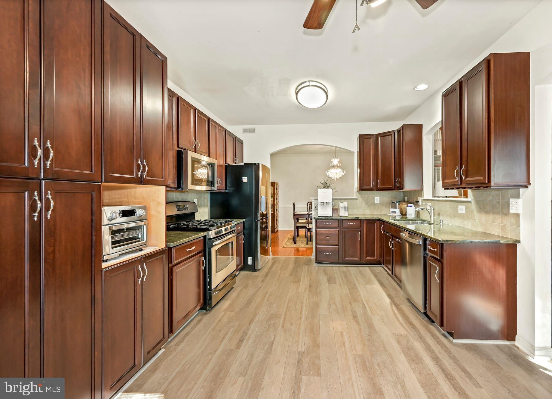 14 Cypress Point Road Mount Holly, NJ 08060 - Photo 7 of 20