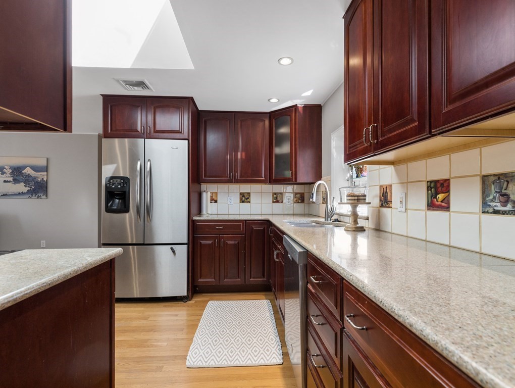 27 Cedar Crest Road Wayland, MA 01778 - Photo 5 of 17